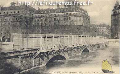 Pont Notre Dame inondé en 1910